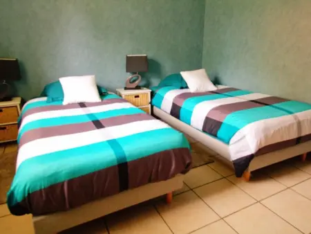 Gîte Confortable pour 4 Pers. avec Piscine et Terrasse - Photo 11