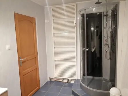 Gîte Confortable pour 4 Pers. avec Piscine et Terrasse - Photo 12