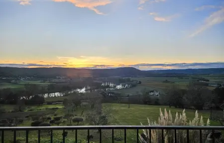 Charmant avec vue paysagère, Maison 9 personnes à Castels et Bézenac - Photo 14