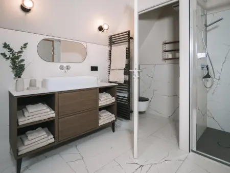 Charme Authentique du XIVe siècle avec WiFi et Parking à Contigny - Photo 24