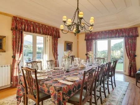Fairview Villa avec Jardin Luxuriant et Piscine Privée à Cascais - Photo 12