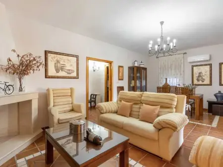 Charming villa avec piscine privée à Baena – 221 m² - Photo 4