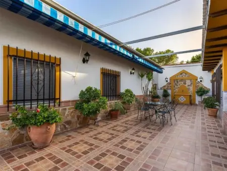 Charming villa avec piscine privée à Baena – 221 m² - Photo 19