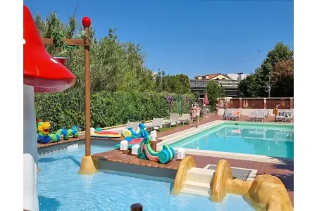 Residence dei Fiori - MOBILHOME 5 PAX MH, Mobil-home dans un camping à Pietra Ligure - Photo 1