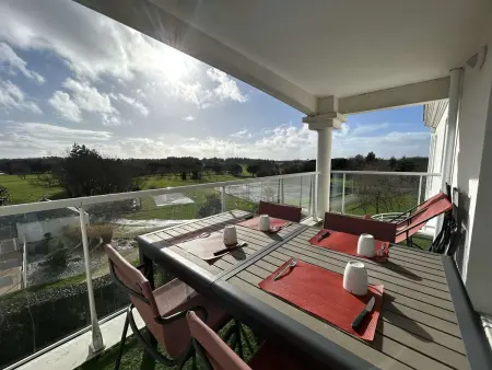 Appartement 3 Pièces avec Balcon et Piscine à Coëx - Photo 16