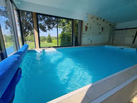 Grande Maison avec Piscine Intérieure Chauffée - Photo 1