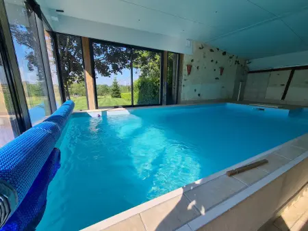 Grande Maison avec Piscine Intérieure Chauffée - Photo 10