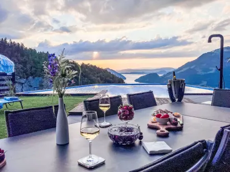 Villa Tauris Lake Lucerne Spa, Pool & Views, Villa 10 personnes à Emmetten - Photo 4
