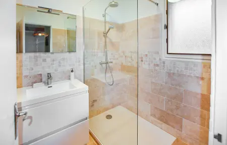 Maison avec piscine privée, Maison 4 personnes à Mazan - Photo 12