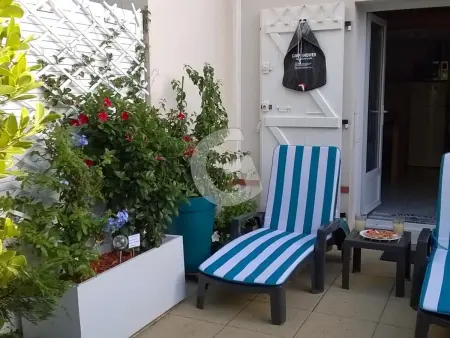 La Tranche sur Mer : Pavillon T2, piscine, proche plage - Photo 12