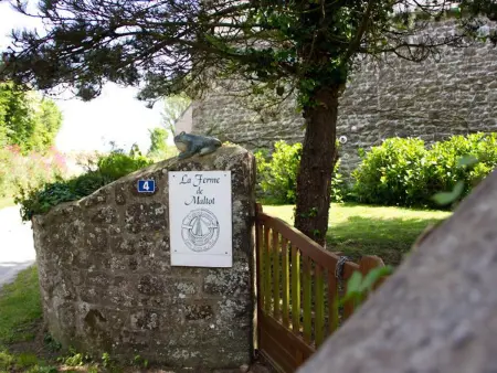 Maison Historique en Normandie, Proche Plage, Gite 12 personnes à Réville - Photo 10
