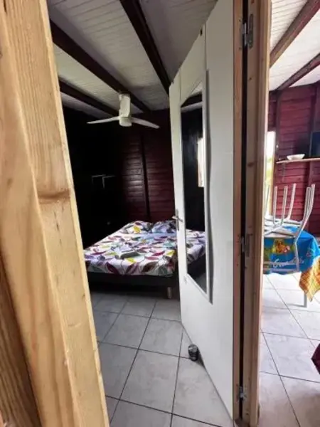 Maison cosy près de Petit-Canal sur 30 m² avec jardin - Photo 2
