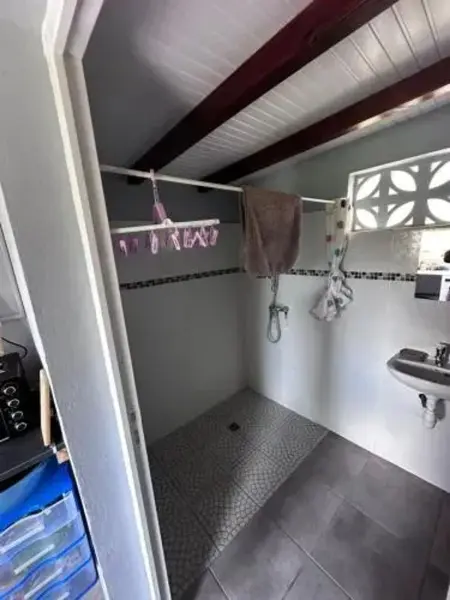 Maison cosy près de Petit-Canal sur 30 m² avec jardin - Photo 8