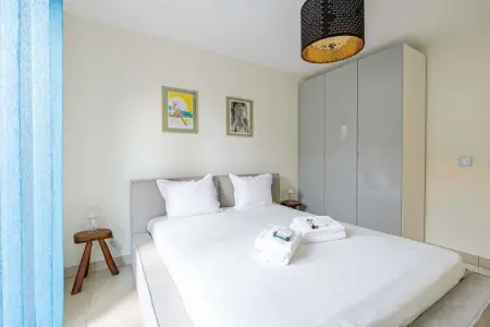 PA-12-SARDOU, Appartement spacieux climatisé 1 chambre/4 personnes – Avec piscine - Photo 12