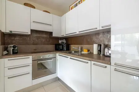 PA-12-SARDOU, Appartement spacieux climatisé 1 chambre/4 personnes – Avec piscine - Photo 20
