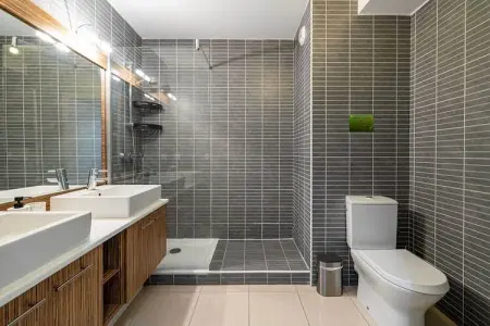 PA-12-SARDOU, Appartement spacieux climatisé 1 chambre/4 personnes – Avec piscine - Photo 31
