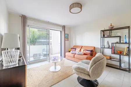PA-12-SARDOU, Appartement spacieux climatisé 1 chambre/4 personnes – Avec piscine - Photo 37