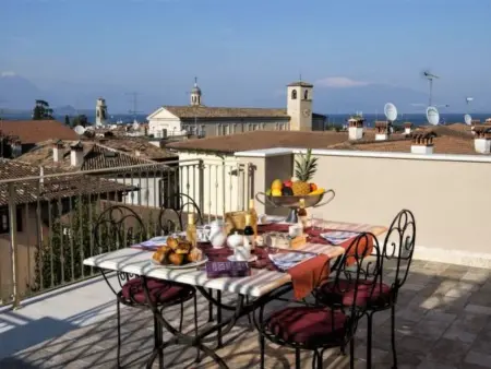 DesenzanoLoft : La Vite Luxury Appartment 2 CIN IT017067C2HOLOZDF9 - Photo 5