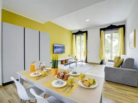 Desenzanoloft Palazzo Visconti-Collo Lungo Giallo - Photo 9