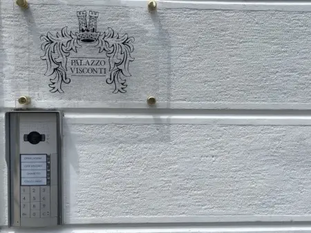 Desenzanoloft Palazzo Visconti-Collo Lungo Giallo - Photo 38