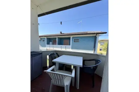 Susy trilo – 6 , Petit appartement avec balcon - Photo 3