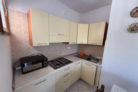Susy trilo – 6 , Petit appartement avec balcon - Photo 6