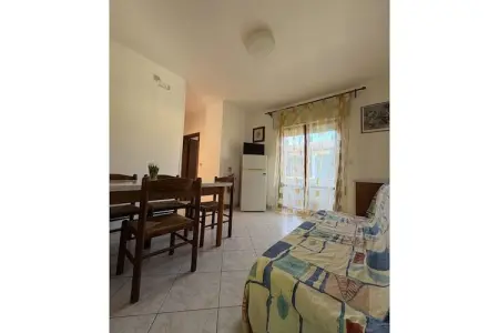 Susy trilo – 6 , Petit appartement avec balcon - Photo 10