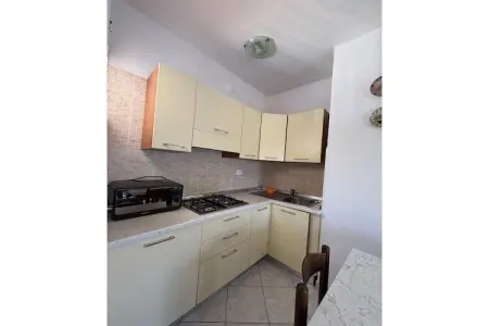 Susy trilo – 6 , Petit appartement avec balcon - Photo 16