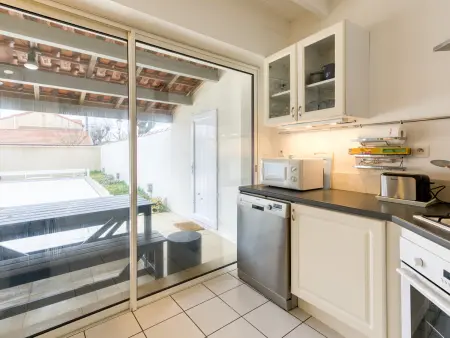 Maison Confort pour 8 avec Piscine Sécurisée, Wifi, à 100m de la Plage, Châtelaillon-Plage - Photo 9