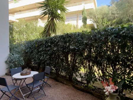 Charmant T2 à Propriano avec jardin et parking, Appartement 2 personnes à Propriano - Photo 2