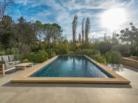 Maison Contemporaine avec Piscine à Maussane, Maison 8 personnes à Maussane les Alpilles - Photo 2