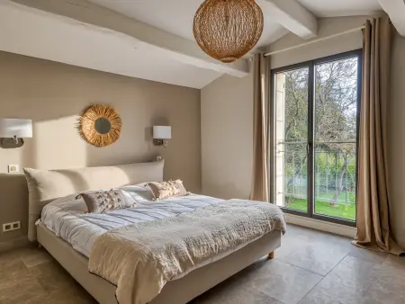 Maison Contemporaine avec Piscine à Maussane, Maison 8 personnes à Maussane les Alpilles - Photo 12