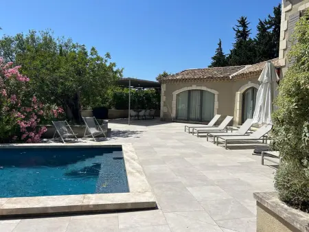 Maison Contemporaine avec Piscine à Maussane, Maison 8 personnes à Maussane les Alpilles - Photo 17