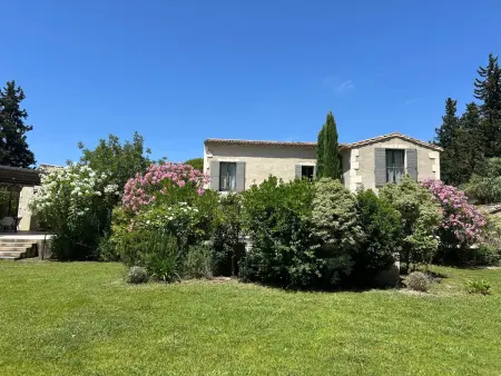 Maison Contemporaine avec Piscine à Maussane, Maison 8 personnes à Maussane les Alpilles - Photo 23