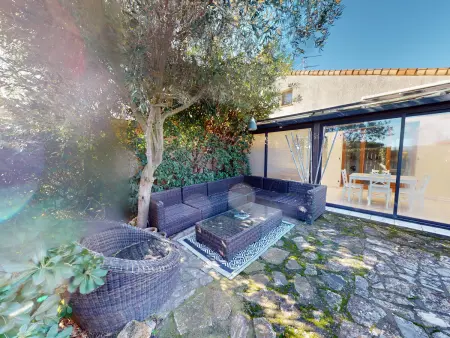 Maison Lumineuse et Familiale à Vic-la-Gardiole avec Piscine et Parking - Photo 1