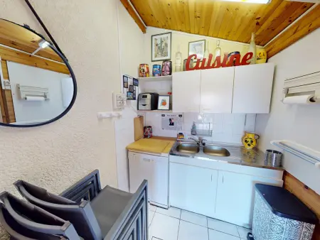 Maison Lumineuse et Familiale à Vic-la-Gardiole avec Piscine et Parking - Photo 8