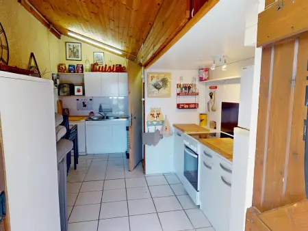 Maison Lumineuse et Familiale à Vic-la-Gardiole avec Piscine et Parking - Photo 9