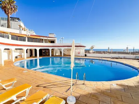 Appartement moderne avec vue sur l'océan au centre d'Albufeira - Photo 1