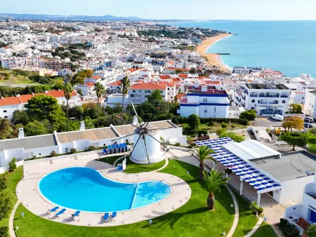 Maison confortable à Albufeira avec piscine et parking - Photo 1