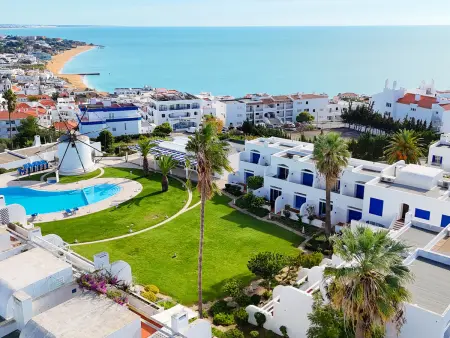 Maison confortable à Albufeira avec piscine et parking - Photo 24