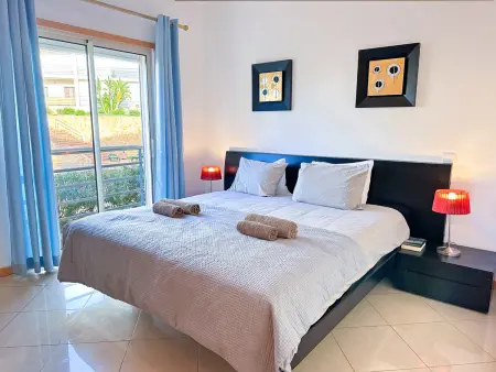 Charmant appartement à Albufeira avec balcon et piscine communautaire - Photo 2