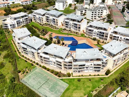 Charmant appartement à Albufeira avec balcon et piscine communautaire - Photo 7