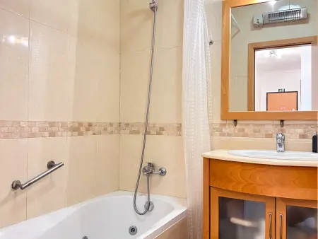 Charmant appartement à Albufeira avec balcon et piscine communautaire - Photo 24
