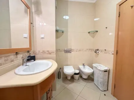 Charmant appartement à Albufeira avec balcon et piscine communautaire - Photo 25