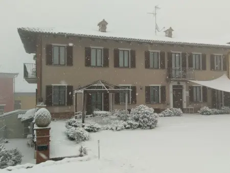 in Azzano D'asti mit Kleiner Terrasse, Maison 6 personnes à Azzano d'Asti - Photo 40