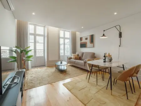 HEART OF PORTO APARTMENT E DUPLEX by VACATIONY, Appartement 6 personnes à Porto - Photo 2