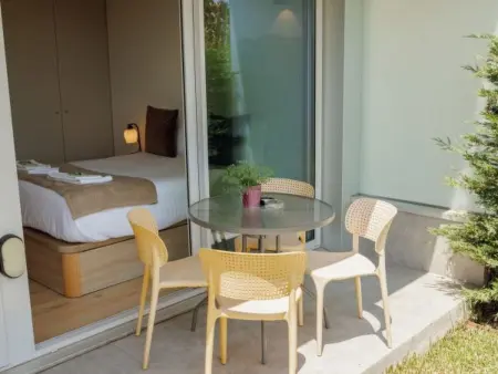 AMAZING DESIGN GARDEN with POOL by VACATIONY, Appartement 3 personnes à Porto - Photo 17