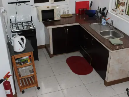 Josies Cottage - ganzes Ferienhaus, Maison 6 personnes à Beau Vallon - Photo 12