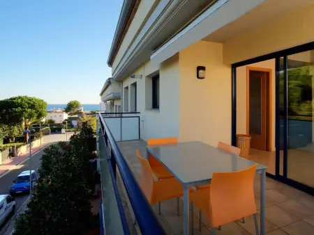 Duplex moderne avec piscine, terrasse et parking - Photo 5