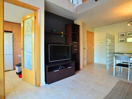 Duplex moderne avec piscine, terrasse et parking - Photo 9